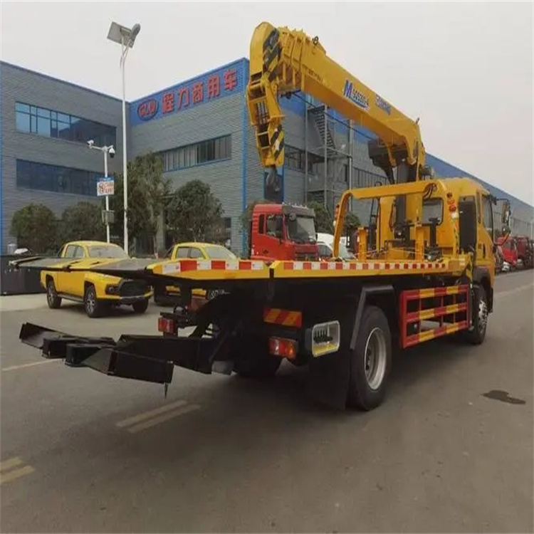 皇桐镇附近小随车吊出租电话，轻松解决搬运烦恼